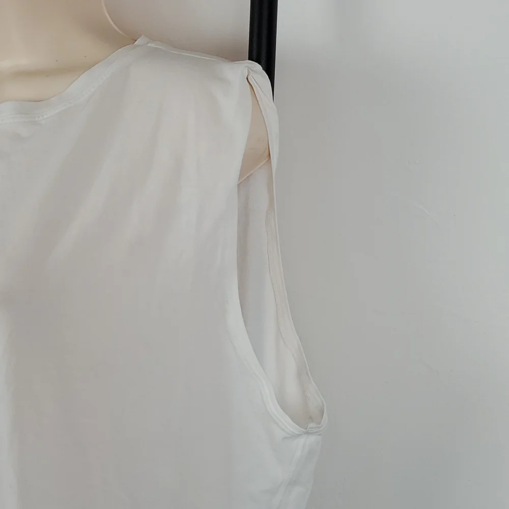 Lululemon Athletica white top women size 12